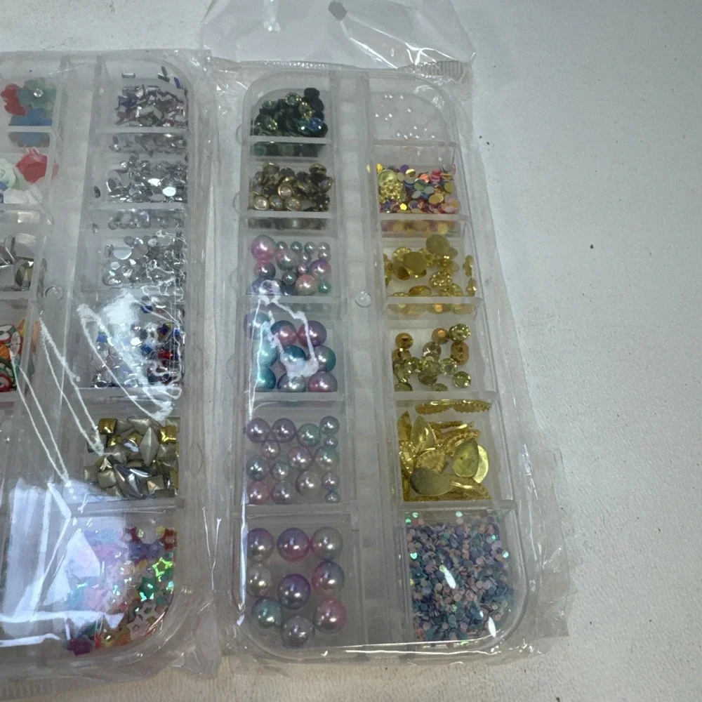 Lot Of 24 Nail Art Supplies Rhinestone Gems Glitter Pearls Studs & Nail Dremmel‎